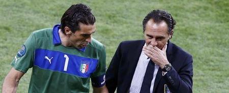 2025／26赛季英超：赛季初英超五轮不胜的阿斯顿维拉，如今竟已跻身争冠行列（2025／26英超：阿斯顿维拉从开局五轮不胜到跻身争冠行列）