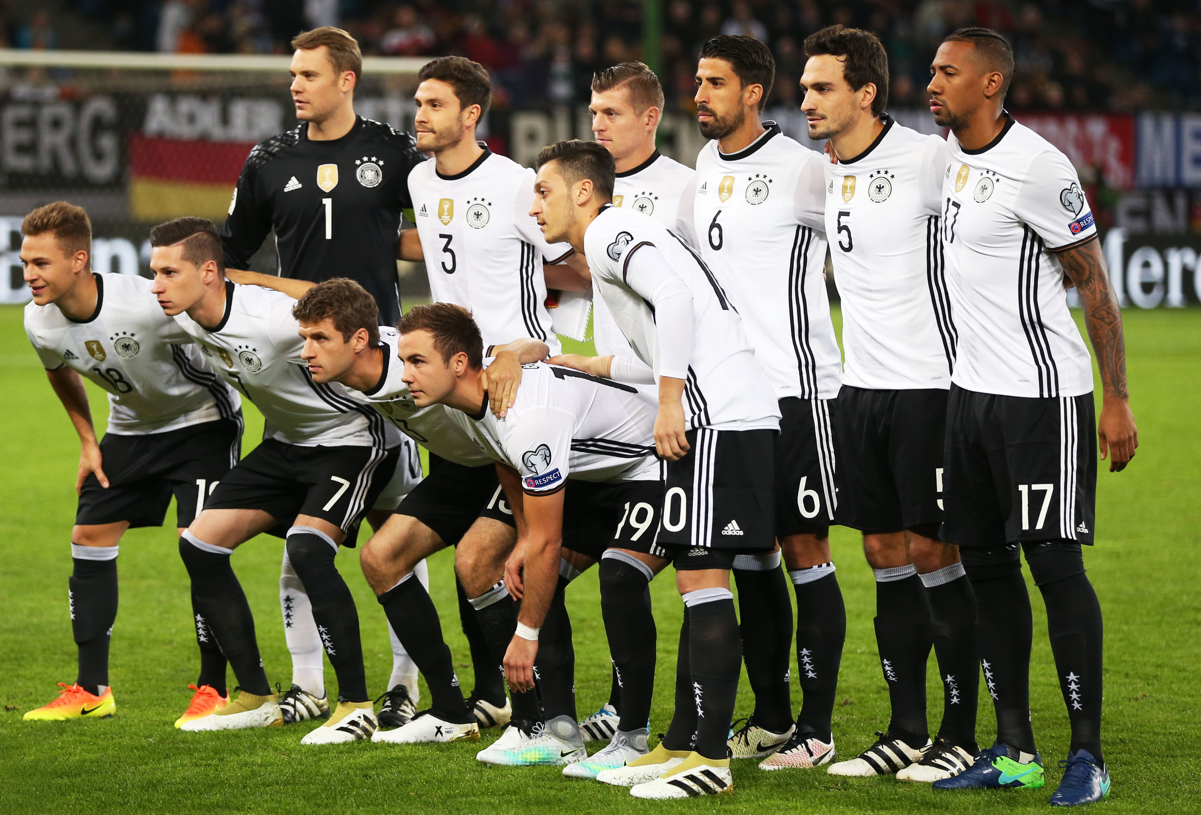 辽宁男篮三连胜王哲林状态火热（辽宁男篮豪取三连胜，王哲林火力全开）