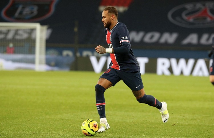 于根伟：杨梓豪的续约存在变数；目前看朴韬宇回归可能性不大（于根伟：杨梓豪续约尚存不确定性，朴韬宇回归几率不高）