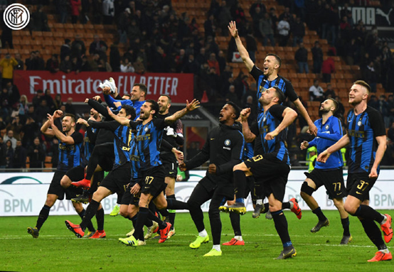 21世纪五大联赛外场球员出场时间榜：C罗、拉莫斯、梅西前3（21世纪五大联赛外场出场时长排名：C罗、拉莫斯、梅西位居前三）