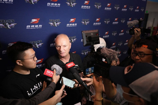 佩杜拉：尤文冬窗想补强中场、右后卫、中卫，已瞄准多名球员（佩杜拉：尤文冬窗锁定多名引援目标，重点补强中场、右后卫与中卫）