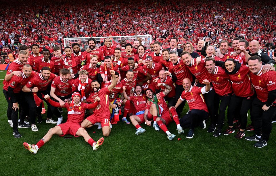 罗马推出黑胶唱片版队歌：限量版售价49.9欧，普通版19.9欧（罗马发售队歌黑胶唱片：限量款49.9欧，标准版19.9欧）